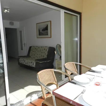 2 Pieces, Terrasse, Parking Privatif, 150m דירה